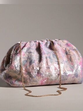 Frankie Clutch:
Blurred Prints Edition 
Anthropologie